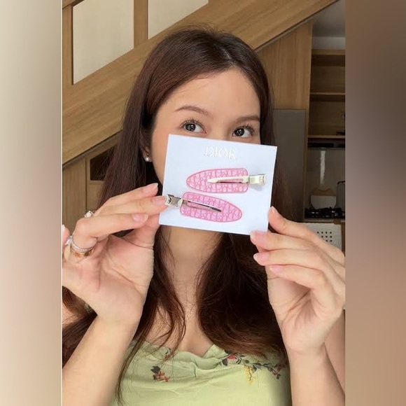 Dior Luxury Bundle Lot : Tiger Wallet, Pure Poison original, Hair Clips - Picture 12 of 16